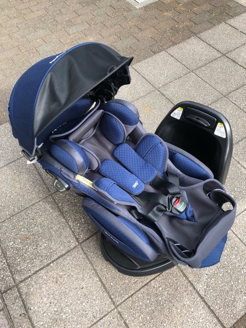 横浜市緑区のお客様からフラディア グロウ isofix360°セーフティープレミアムAB　チャイルドシート買取