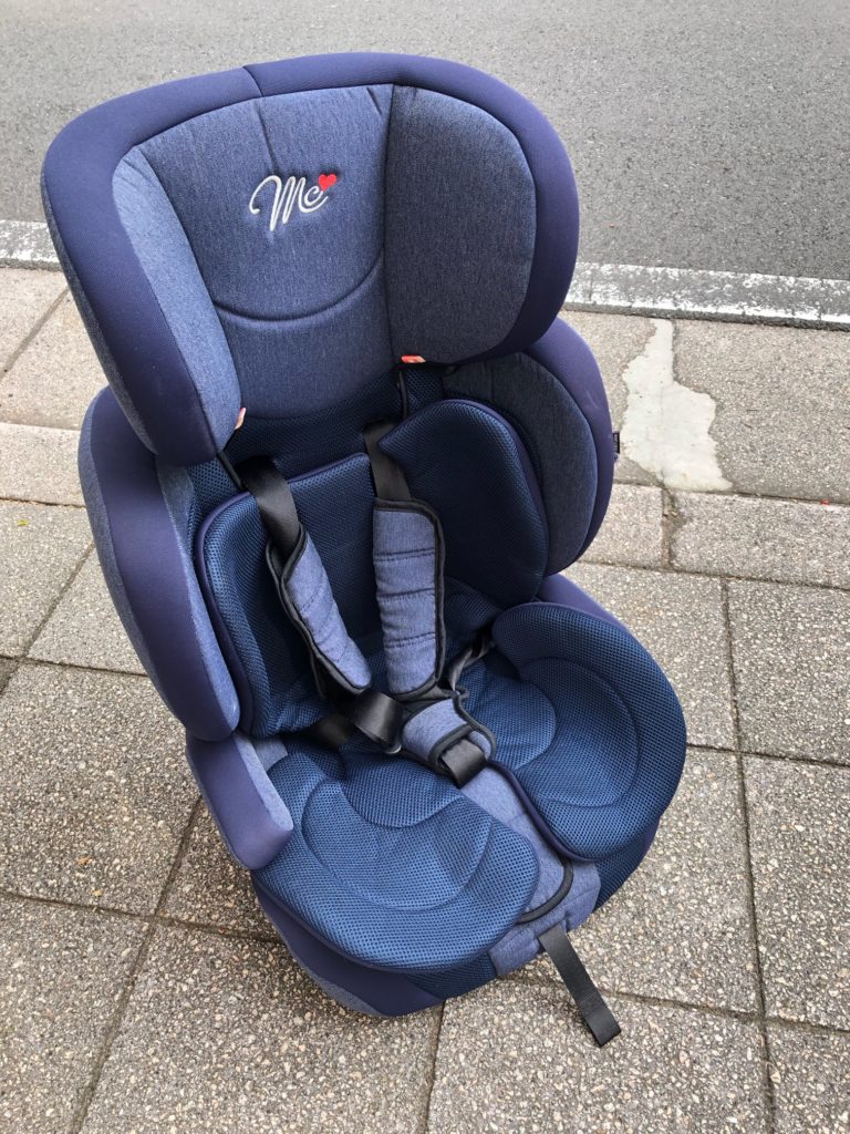 横浜市都筑区のお客様からベビー用品 マムズキャリー チャイルドジュニアシート HGデニムハーネス買取