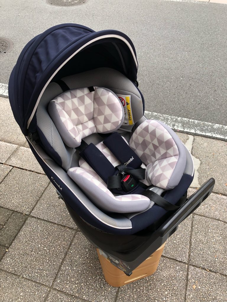 横浜市青葉区のお客様からベビー用品 コンビ チャイルドシート クルムーヴスマート ISOFIX エッグショック JN-570 買取