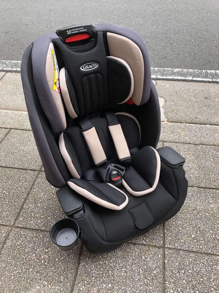 横浜市都筑区のお客様からベビー用品 グレコ チャイルドジュニアシート マイルストーン買取