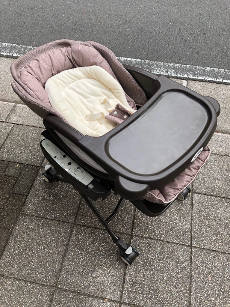 東京都町田市のお客様からベビー用品 アップリカ 電動ハイロー ユラリズムAT 買取
