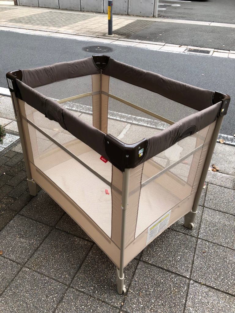 横浜市港南区のお客様からベビー用品 アップリカ ベビーベッド ココネルエアー 買取