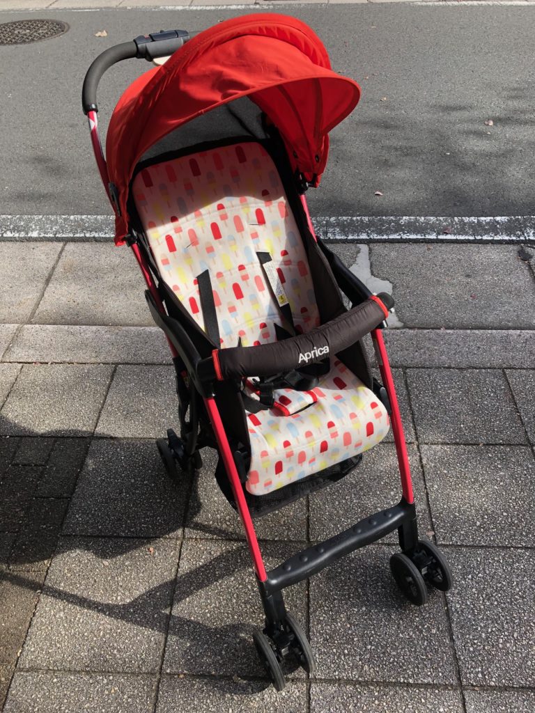 川崎市中原区のお客様からベビー用品 アップリカ ベビーカー マジカルエアーAE 買取