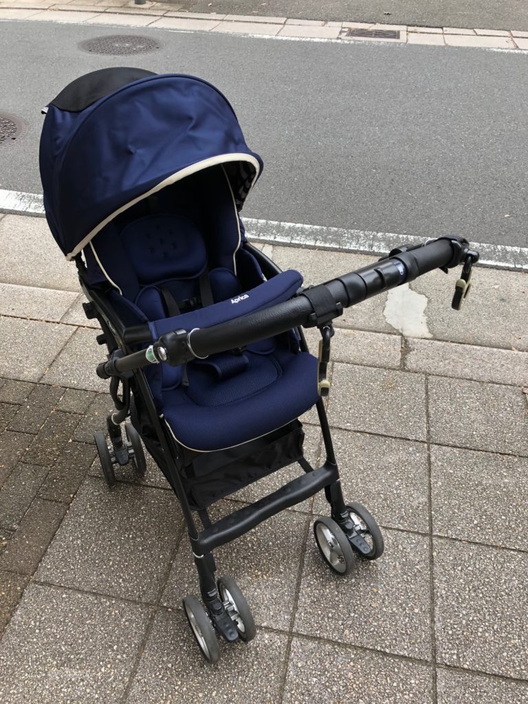 横浜市都筑区のお客様からベビー用品 アップリカ ベビーカー ラクーナビッテソファクッション 買取