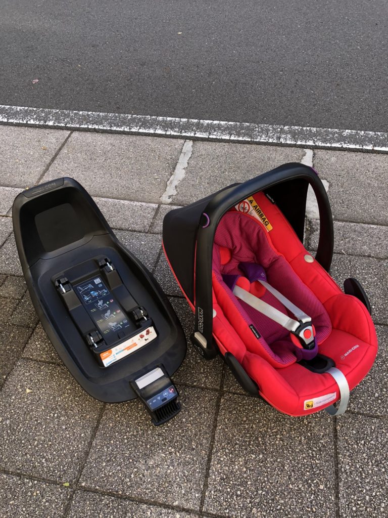 千葉県柏市のお客様からベビー用品 マキシコシ ベビーシート&ベース ペブルプラス&2wayFix 買取