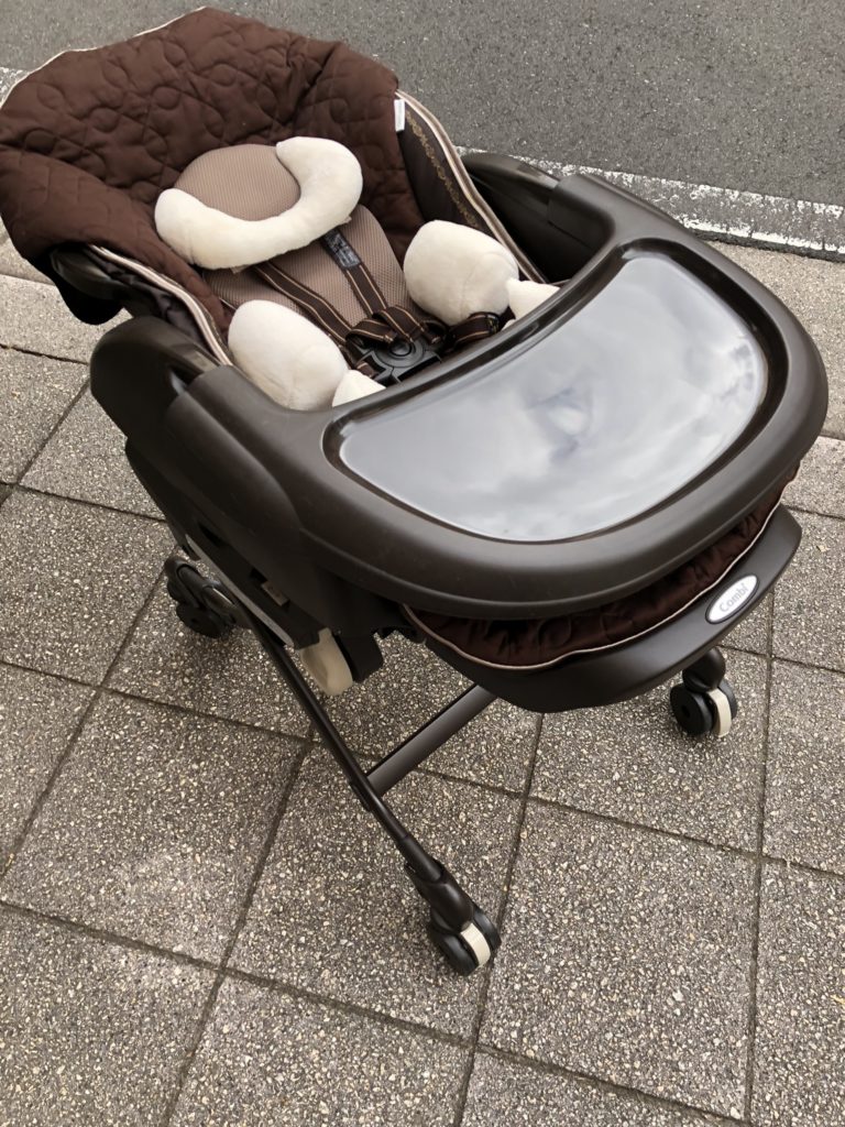 東京都狛江市のお客様からベビー用品　コンビ　電動ハイロー　ネムリラオートスウィング　おやすみダッコプラス　エッグショック買取