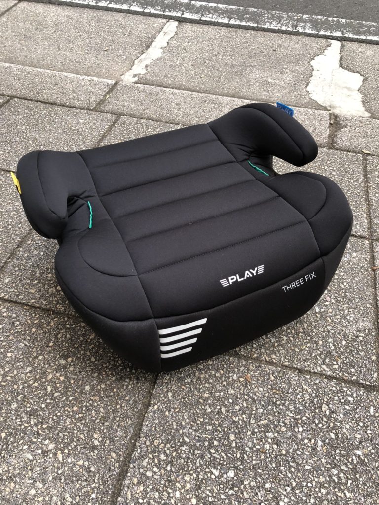 川崎市宮前区のお客様からベビー用品　PLAY THREE FIX ISOFIX ジュニアシート 買取